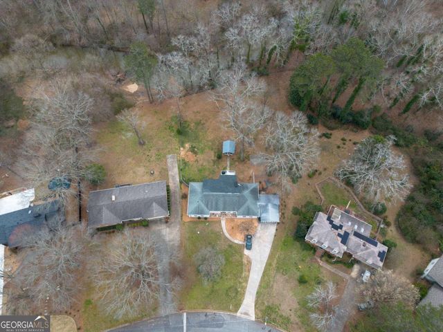 9785 La View Circle, Roswell, GA 30075