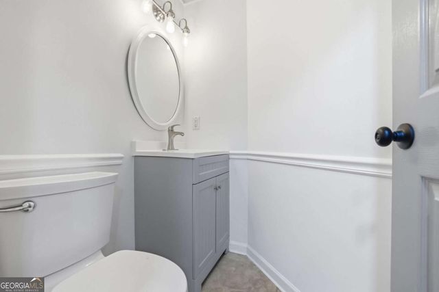 9785 La View Circle, Roswell, GA 30075
