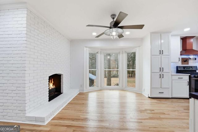 9785 La View Circle, Roswell, GA 30075