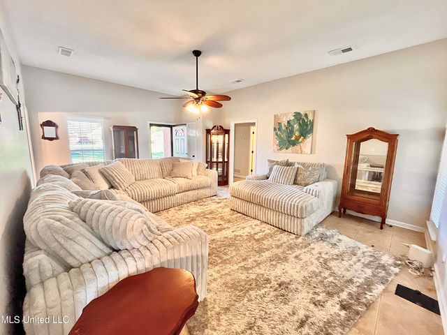 103 Keestone Drive, Senatobia, MS 38668