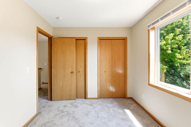 1676 Philipp Way, Shakopee, MN 55379