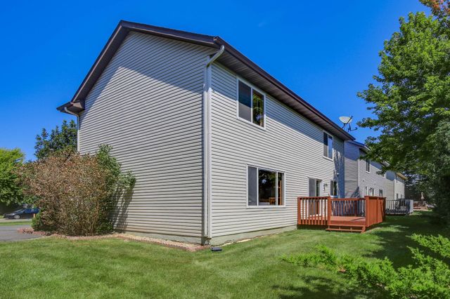 1676 Philipp Way, Shakopee, MN 55379