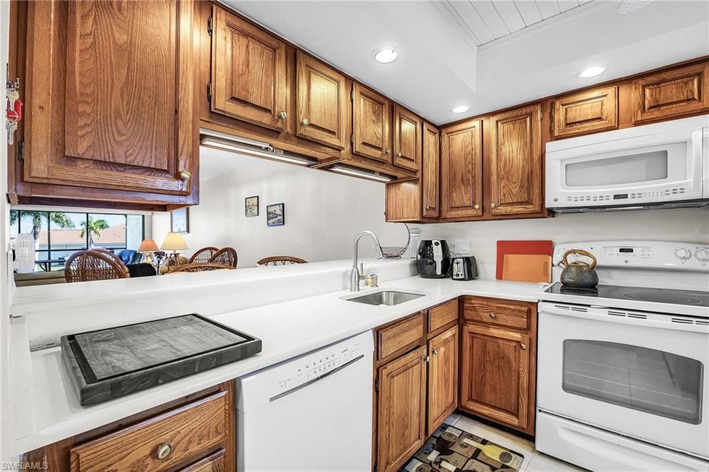 2888 Oleander ST C4, ST. JAMES CITY, FL 33956 — photo 3