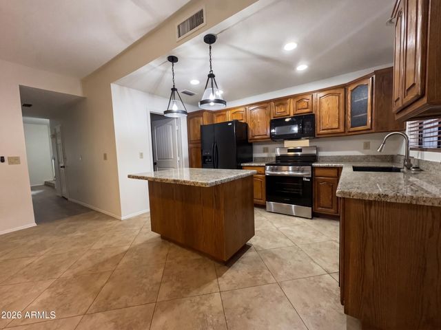 170 E GUADALUPE Road 142, Gilbert, AZ 85234