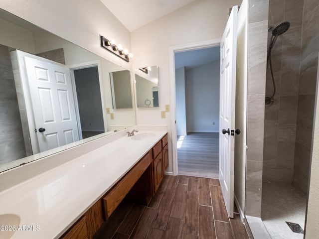 170 E GUADALUPE Road 142, Gilbert, AZ 85234