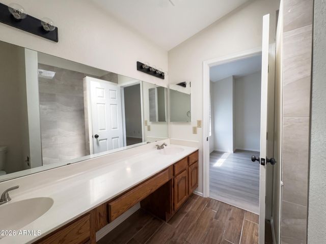 170 E GUADALUPE Road 142, Gilbert, AZ 85234
