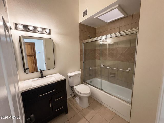 170 E GUADALUPE Road 142, Gilbert, AZ 85234