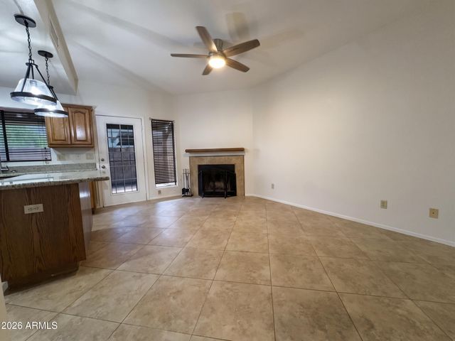 170 E GUADALUPE Road 142, Gilbert, AZ 85234