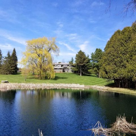 13 Austin Road, Fairfax, VT 05454