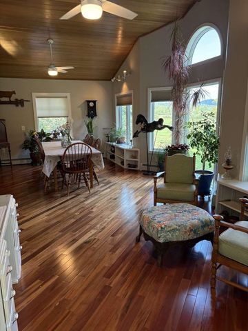 13 Austin Road, Fairfax, VT 05454