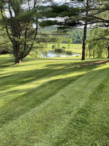 13 Austin Road, Fairfax, VT 05454