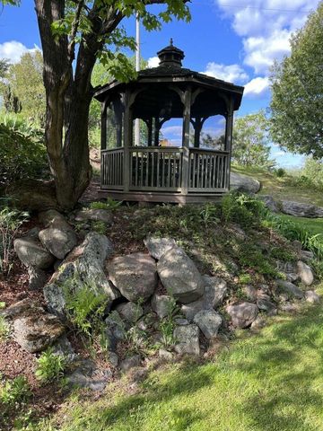13 Austin Road, Fairfax, VT 05454