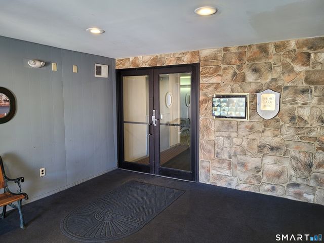 73 Park Avenue 311, Danbury, CT 06810