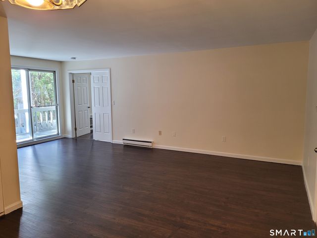 73 Park Avenue 311, Danbury, CT 06810