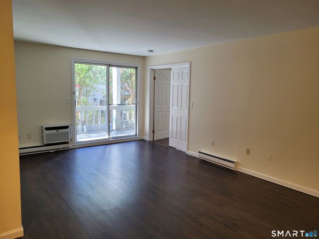 73 Park Avenue 311, Danbury, CT 06810