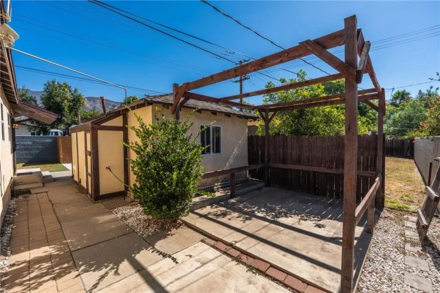 4793 Acacia, San Bernardino, CA 92407