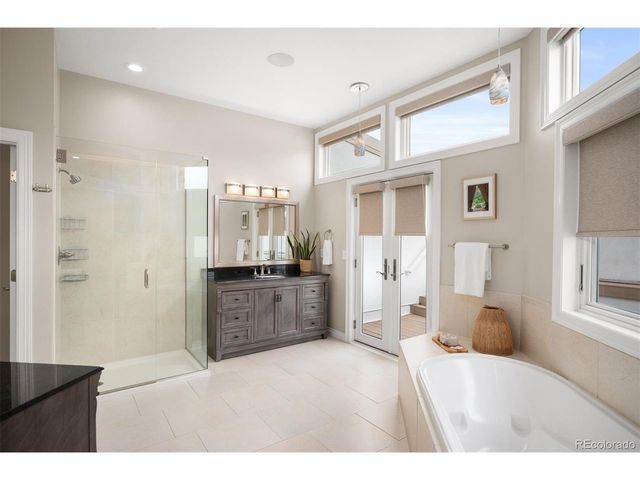 270 Cook St, Denver, CO 80206