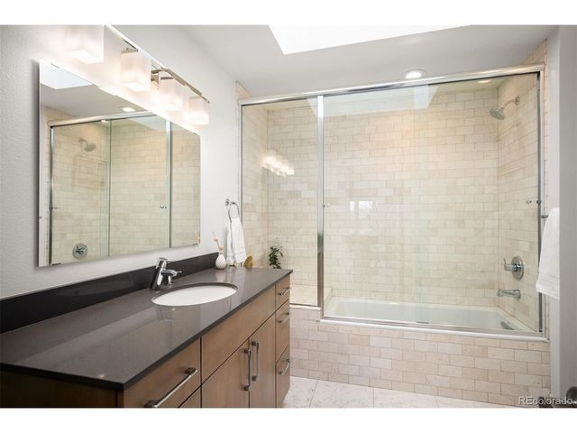 270 Cook St, Denver, CO 80206