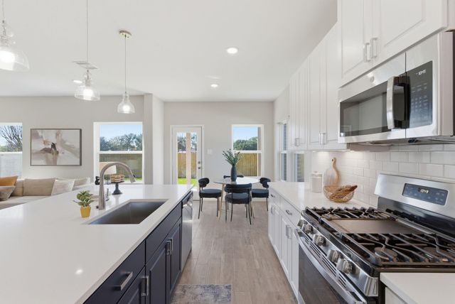 2443 Inlet Court, Fresno, TX 77545