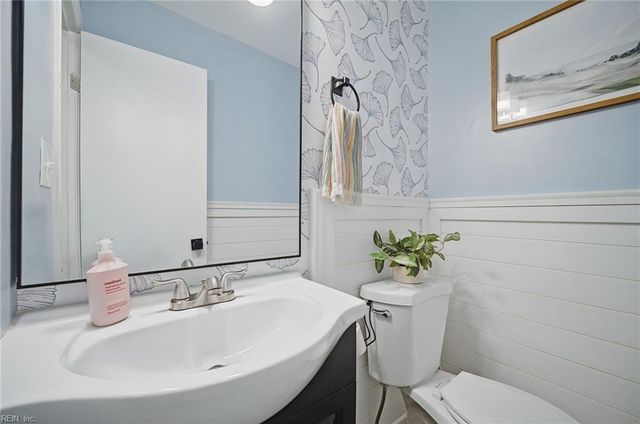 845 Saint James DR, Virginia Beach, VA 23455