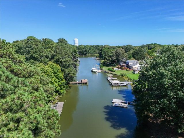 845 Saint James DR, Virginia Beach, VA 23455