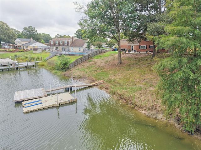 845 Saint James DR, Virginia Beach, VA 23455