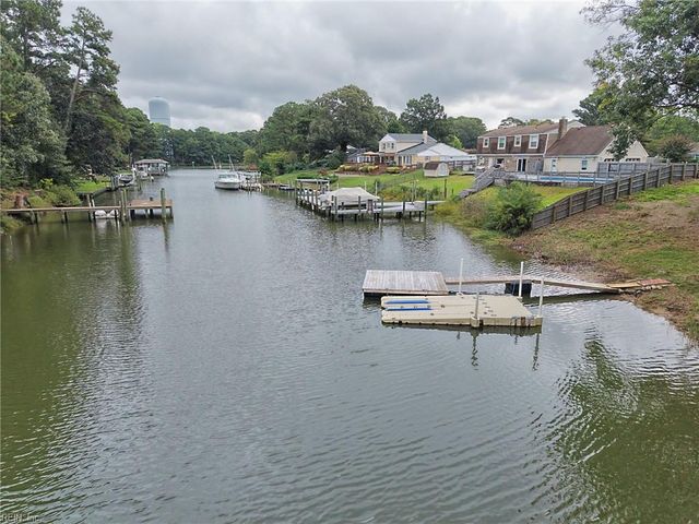 845 Saint James DR, Virginia Beach, VA 23455