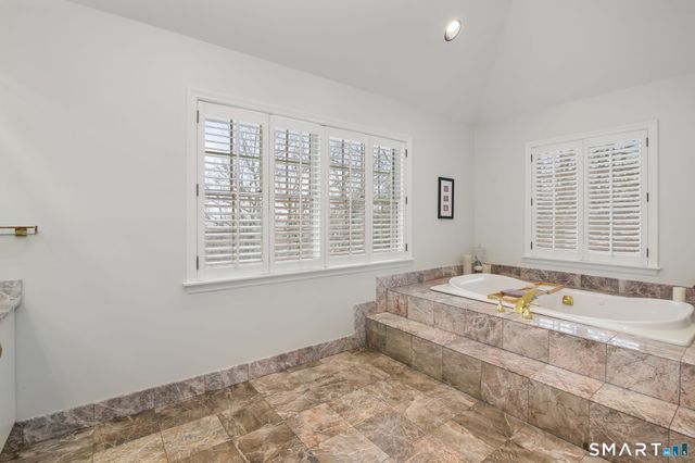 71 Heming Way, Stamford, CT 06903