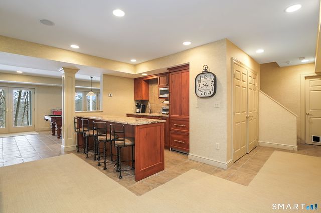 71 Heming Way, Stamford, CT 06903