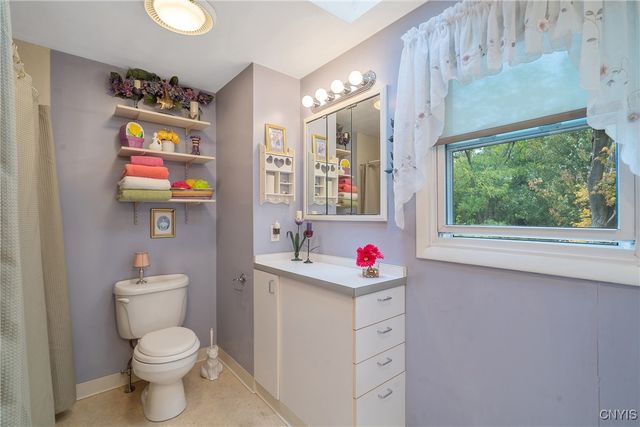 7247 Manlius Center Road, Manlius, NY 13057