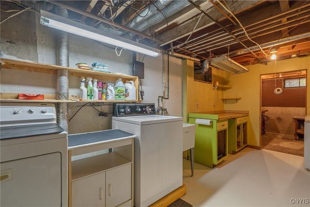 7247 Manlius Center Road, Manlius, NY 13057