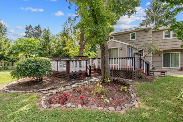 7247 Manlius Center Road, Manlius, NY 13057