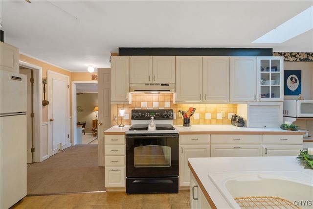 7247 Manlius Center Road, Manlius, NY 13057