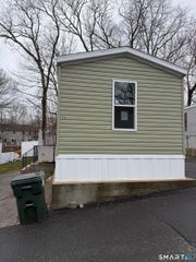 435 High Street #52, Groton, CT 06355