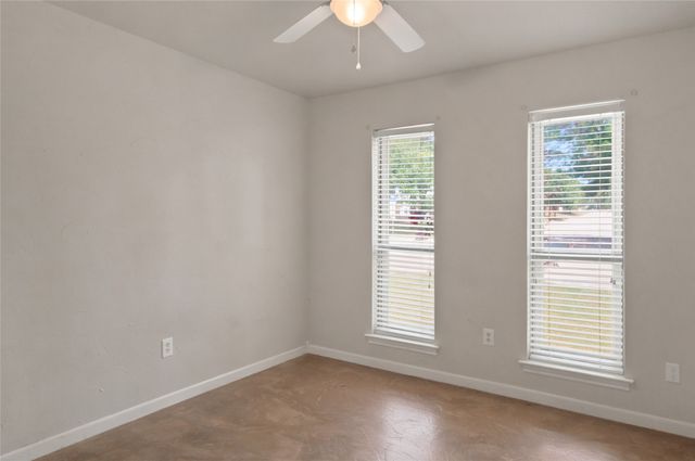 808 Hilltop Drive, Weatherford, TX 76086