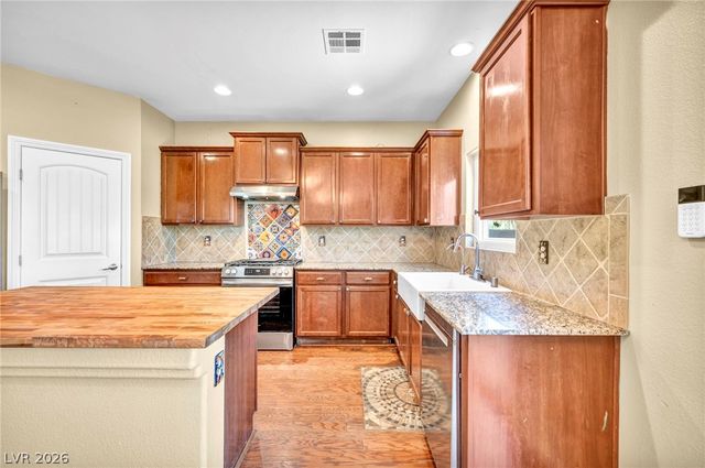 6049 Paddleboat Street, North Las Vegas, NV 89031