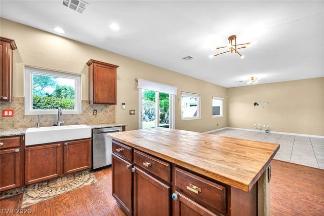 6049 Paddleboat Street, North Las Vegas, NV 89031