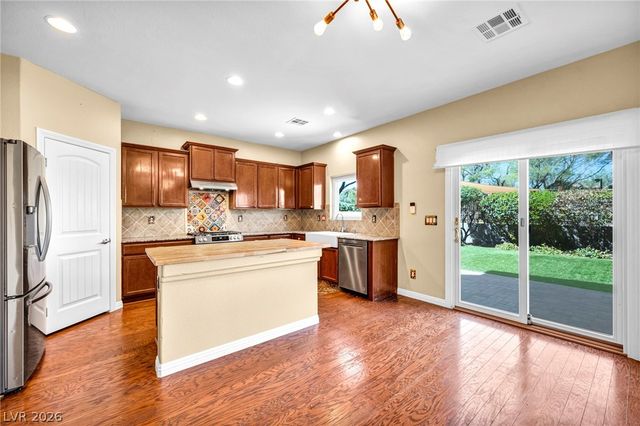 6049 Paddleboat Street, North Las Vegas, NV 89031