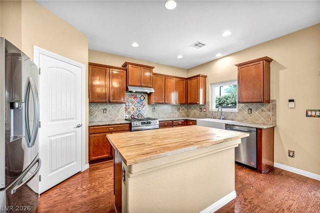 6049 Paddleboat Street, North Las Vegas, NV 89031