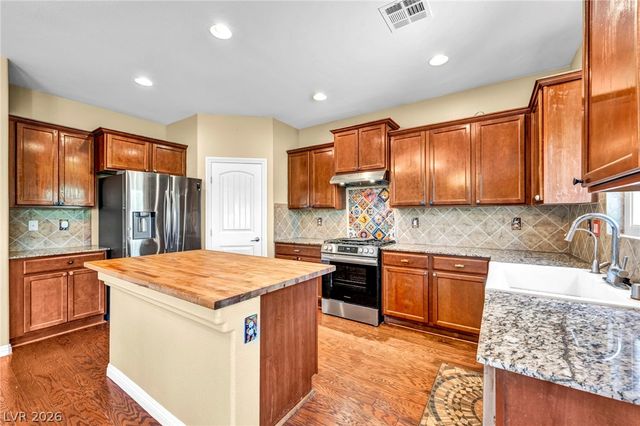 6049 Paddleboat Street, North Las Vegas, NV 89031