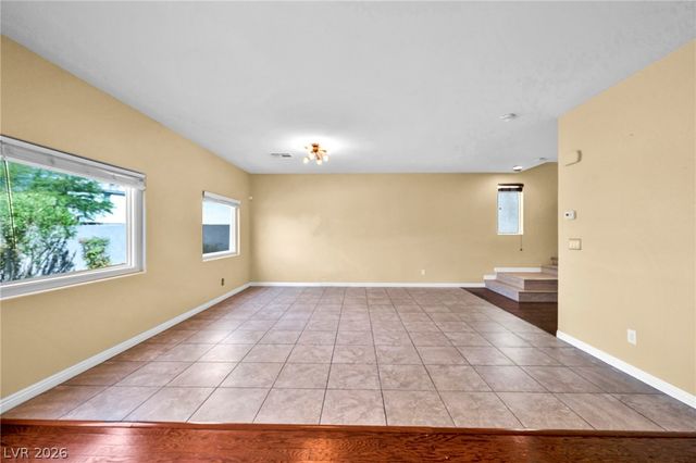 6049 Paddleboat Street, North Las Vegas, NV 89031