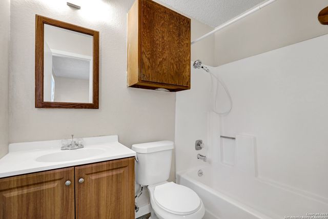 7204 HARDESTY, San Antonio, TX 78250