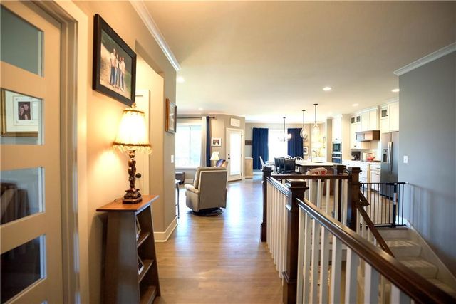 211 Broadmoor Drive, Louisburg, KS 66053