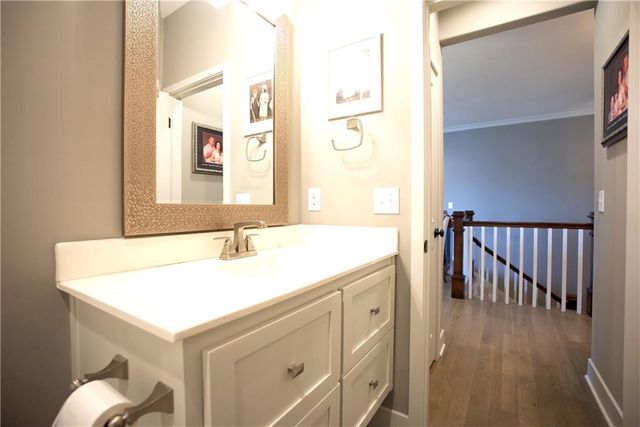 211 Broadmoor Drive, Louisburg, KS 66053