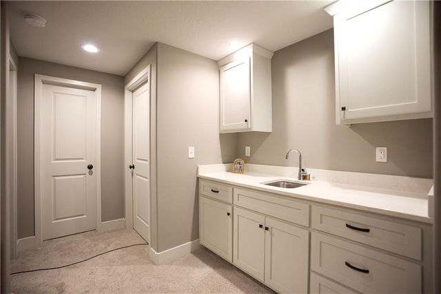 211 Broadmoor Drive, Louisburg, KS 66053