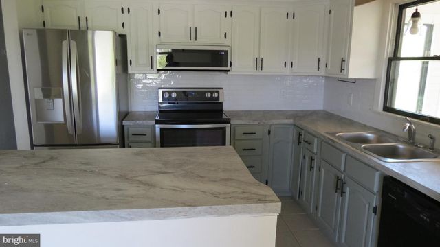 6081 PEACH TREE ST, Harrisburg, PA 17111