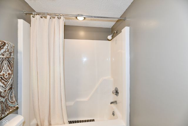 2805 Punto Alto Circle, Indianapolis, IN 46227