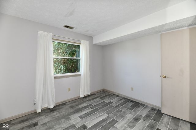 2805 Punto Alto Circle, Indianapolis, IN 46227