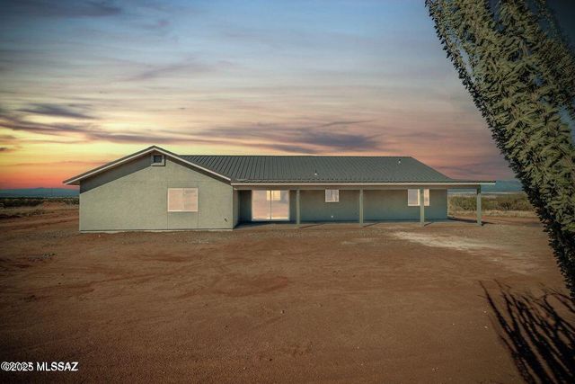 1468 W Scarlet Blossom Trail, Benson, AZ 85602