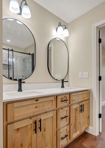 270 rich loop, Sparta, TN 38583